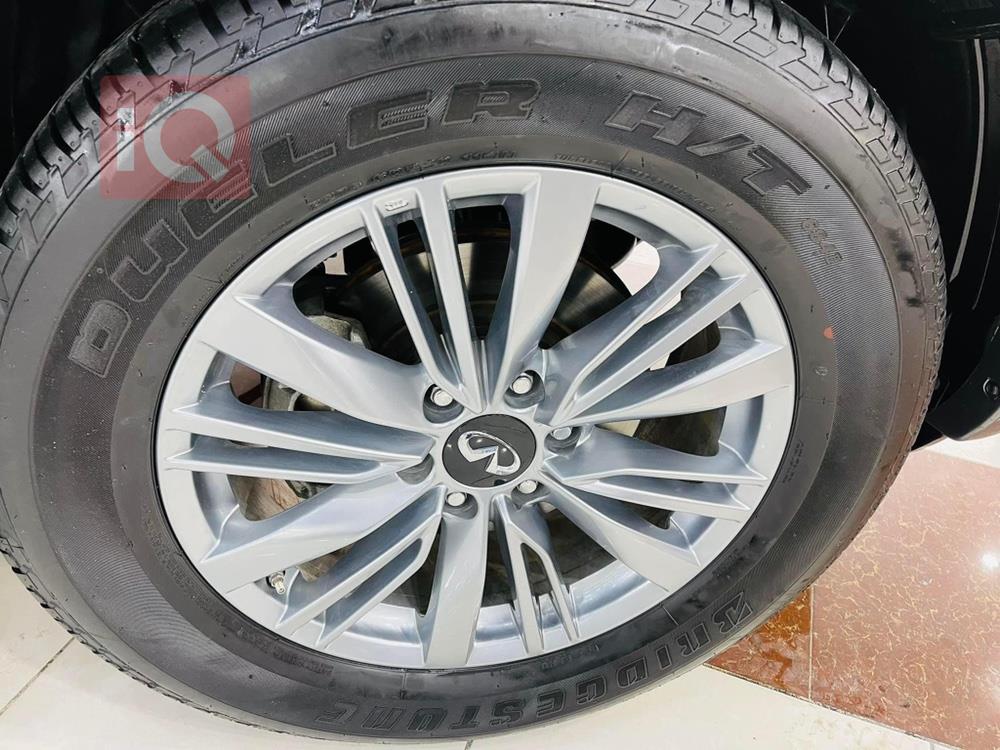 انفنتي QX80